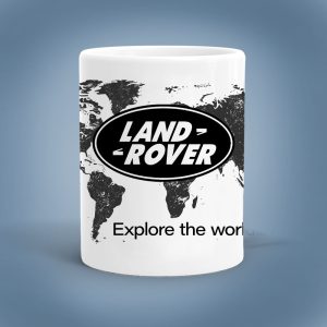 Egyedi bögre Land Rover felirattal.